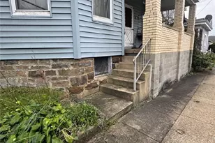 415 St. Clair St, Latrobe, PA 15650 - Photo 2