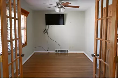 236 California Rd, California, PA 15417 - Photo 10
