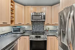 5828 Nicholson St, Pittsburgh, PA 15217 - Photo 18