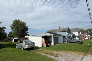 1506 Thorpe St, New Castle, PA 16101 - Photo 2