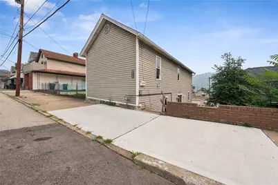 1008 Fallowfield Ave, Charleroi Boro, PA 15022 - Photo 2