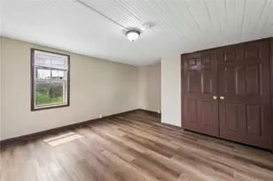 1008 Fallowfield Ave, Charleroi Boro, PA 15022 - Photo 4