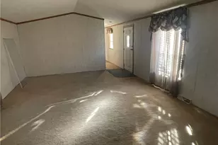 1 Grandview Dr, Perry Township, PA 16130 - Photo 8