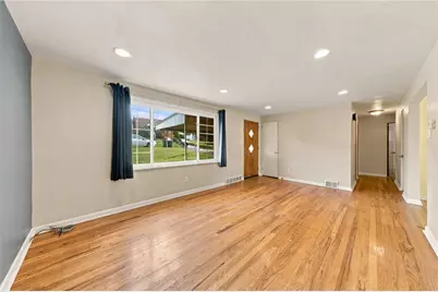 146 W Patty Lane, Monroeville, PA 15146 - Photo 4