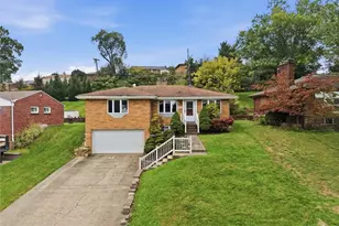 4770 Sherwood Dr, Pittsburgh, PA 15236 - Photo 2