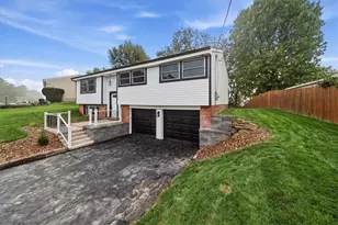 145 Rivercrest, Moon/Crescent Twp, PA 15108 - Photo 2