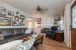501 Hillcrest Ave, Patterson Township, PA 15010 - Photo 2