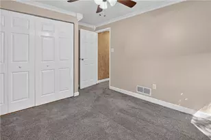 24 W Cortland Dr, Kennedy Township, PA 15136 - Photo 28