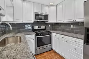 24 W Cortland Dr, Kennedy Township, PA 15136 - Photo 10