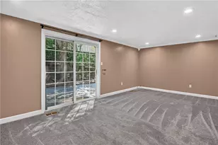 24 W Cortland Dr, Kennedy Township, PA 15136 - Photo 14