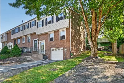 24 W Cortland Dr, Kennedy Township, PA 15136 - Photo 2