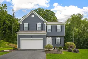 513 Royal Ct, North Fayette, PA 15057 - Photo 2