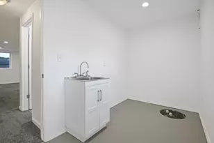 513 Royal Ct, North Fayette, PA 15057 - Photo 22