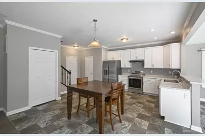 513 Royal Court, North Fayette, PA 15057 - Photo 6