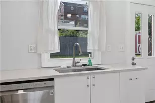 1542 Hawthorne St, Pittsburgh, PA 15201 - Photo 14