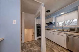 4798 Oakridge Dr, Pittsburgh, PA 15227 - Photo 8