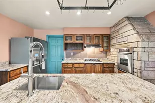 266 Harrison Rd, Wilkins Township, PA 15145 - Photo 12