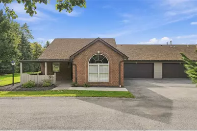 133 Barrington Drive, Collier Township, PA 15071 - Photo 2