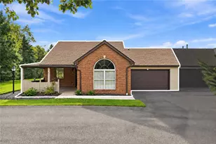 133 Barrington Dr, Collier Township, PA 15071 - Photo 2