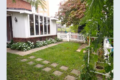 448 W Berkeley, Uniontown, PA 15401 - Photo 4