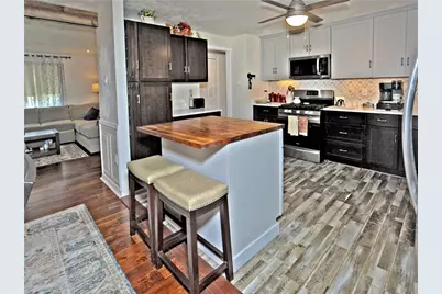 349 Oak Rd, Pittsburgh, PA 15239 - Photo 6