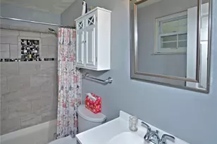 349 Oak Rd, Pittsburgh, PA 15239 - Photo 10