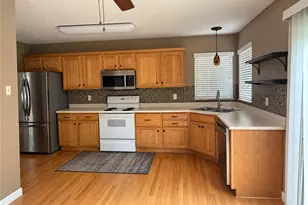710 Bush Dr, Adams Township, PA 16046 - Photo 4