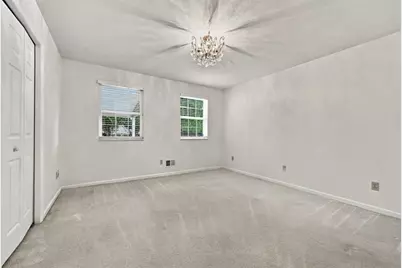 599 Newport Dr, Pittsburgh, PA 15235 - Photo 16