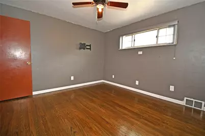 433 Ridgemont Dr, Pittsburgh, PA 15220 - Photo 16
