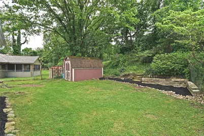 433 Ridgemont Dr, Pittsburgh, PA 15220 - Photo 32