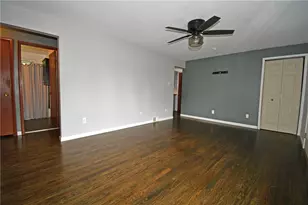 433 Ridgemont Dr, Pittsburgh, PA 15220 - Photo 8