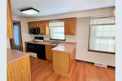 116 Christler Court, Moon/Crescent Twp, PA 15108 - Photo 12