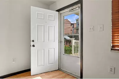 442 Pearl St, Pittsburgh, PA 15224 - Photo 6