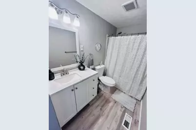 126 Mohican Dr, Hempfield Township, PA 15601 - Photo 12