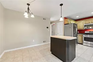 132 Odinwood Ct, Greensburg, PA 15601 - Photo 8