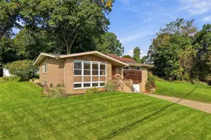 125 Schar Ct, Pittsburgh, PA 15209 - Photo 2