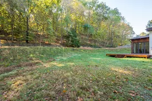 1645 Pegher Ln, Pittsburgh, PA 15143 - Photo 32