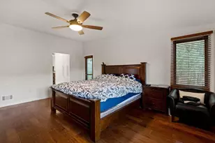 1645 Pegher Ln, Pittsburgh, PA 15143 - Photo 16