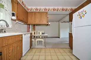 8 Homewood Dr, Fallowfield, PA 15022 - Photo 12
