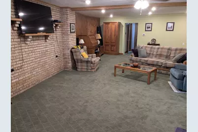 637 Wallace Run Rd, Big Beaver, PA 15010 - Photo 26