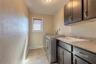 7521 Natalie Ln, North Huntingdon, PA 15642 - Photo 28