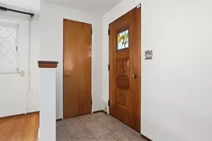 4782 Barone Dr, Pittsburgh, PA 15227 - Photo 8