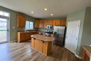 302 Fairgate Drive, Pine Township, PA 15090 - Photo 4