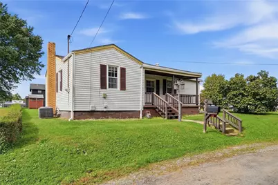 559 Clark Steet, Ford City Boro, PA 16226 - Photo 2