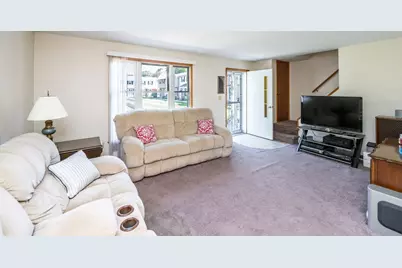 2605 19th Street #D, Patterson Township, PA 15010 - Photo 10