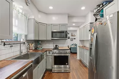8 Chalfonte Ave, Pittsburgh, PA 15229 - Photo 18