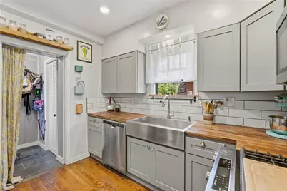 8 Chalfonte Ave, Pittsburgh, PA 15229 - Photo 16
