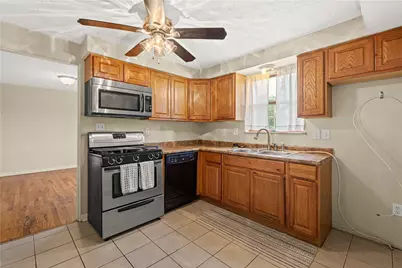 329 Macassar Dr, Pittsburgh, PA 15236 - Photo 10