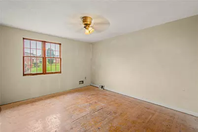 329 Macassar Dr, Pittsburgh, PA 15236 - Photo 18