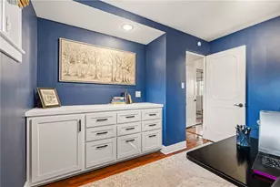 19 Sigrid Dr, Carnegie, PA 15106 - Photo 14